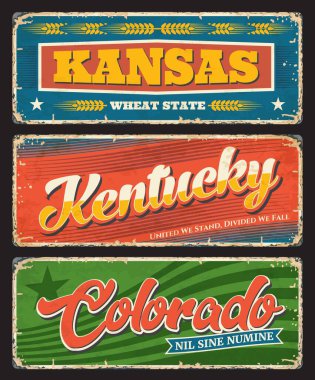 Kansas, Kentucky ve Colorado plakaları, ABD teneke tabelaları. Amerika bölgesi vektör grunge plakaları, retro tipografili eski tabelalar, bölge sloganları ve bayraklar. Birleşik Devletler seyahat hedef levhaları