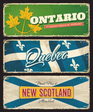 Ontario, Quebec ve Yeni İskoçya Kanada bölgeleri ve Kanada bayrakları ve arması vektör plakaları. Altın akçaağaç yapraklı klasik teneke tabaklar, Heraldik fleur de lis, beyaz ve mavi haçlar