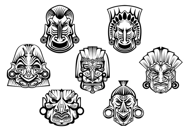 Antiguas máscaras religiosas tribales — Vector de stock