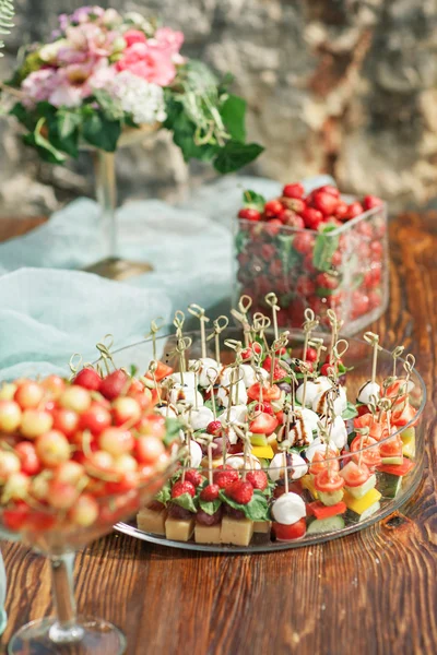 Assortment of canapes. Banquet service. — Stock Photo, Image