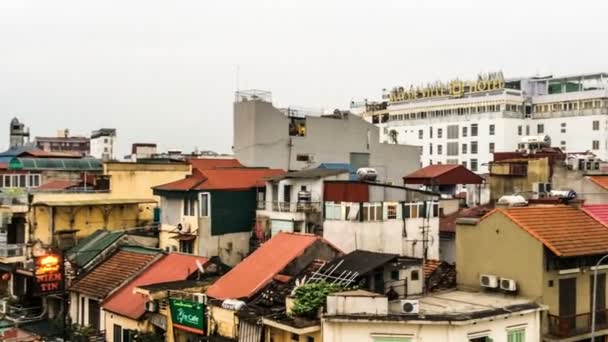 Die Häuser in der Altstadt von Hanoi-Stadt, Vietnam. — Stockvideo