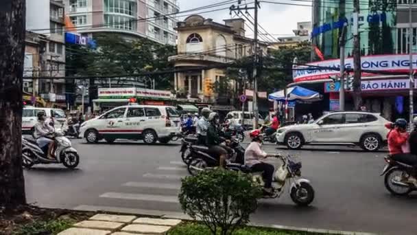 Traffico occupato in strada, Ho Chi Minh City, Vietnam . — Video Stock