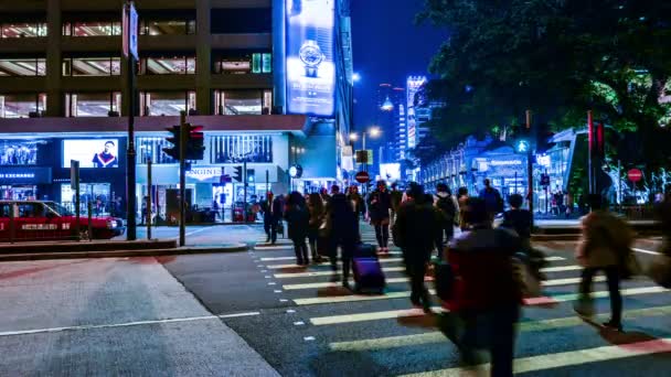 Trafik og fodgængere i Hong Kong – Stock-video