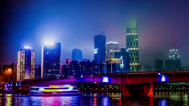 Pearl River y Canton Tower en Guangzhou, China — Vídeo de stock
