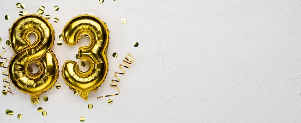 Balão Folha Dourada Número Oitenta Três Cartão Aniversário Aniversário Com — Fotografia de Stock