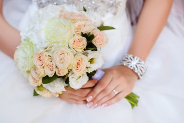 Düğün buket gül ve eustoma çiçek