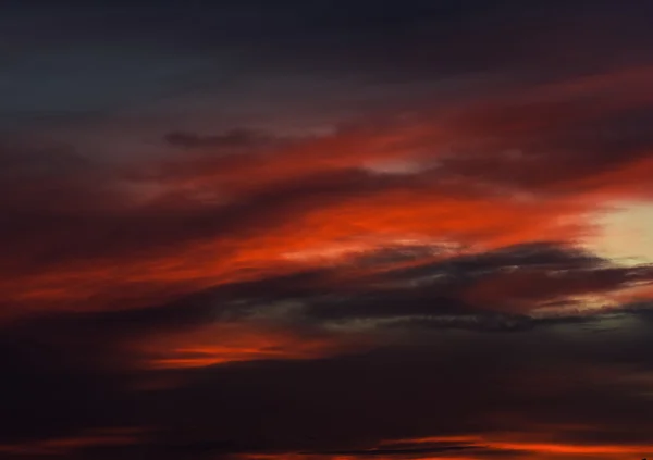Яркий закат — стоковое фото