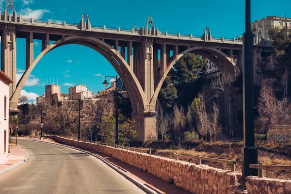 Puente San Jordi (St. Georges) en la ciudad de Alcoy. España —  Fotos de Stock
