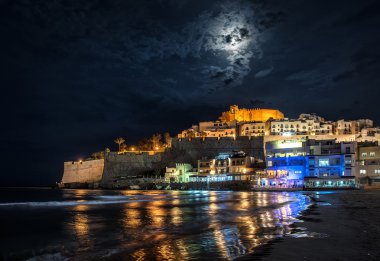 peniscola Kalesi, gece
