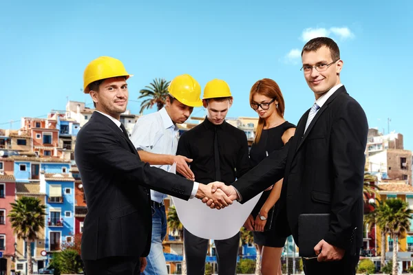 Zakelijke mensen schudden handen — Stockfoto