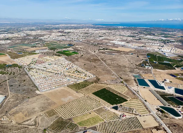 Flygbild Hög Vinkel Över Los Montesinos Stad Landskap Och Medelhavet — Stockfoto