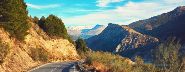 Picturesque Empty Winding Country Mountain Road Leading Sierra Nevada Snow — Stock Photo, Image