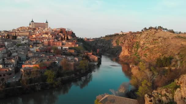 Ponto Vista Panorâmico Aéreo Drone Cidade Histórica Toledo Castillala Mancha — Vídeo de Stock