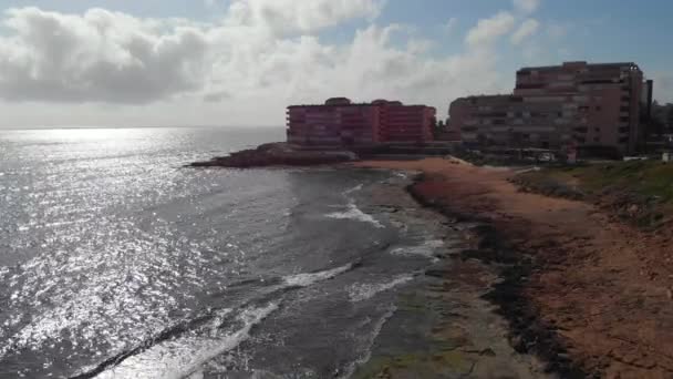 Drone Synvinkel Tom Los Locos Stranden Varm Solig Dag Torrevieja — Stockvideo