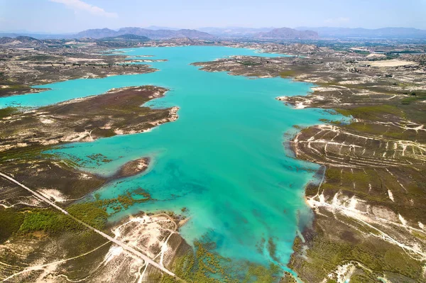 Drone Synvinkel Embalse Pedrera Reservoar Stor Turkos Färgad Sjö Som — Stockfoto