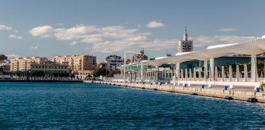 Sahil mesire. Malaga liman. İspanya