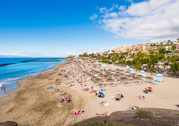 Pittoresca spiaggia El Duque in Costa Adeje. Tenerife — Foto Stock