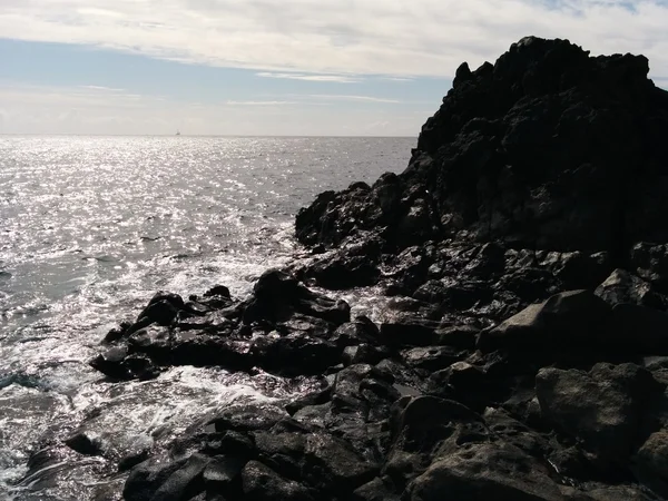 Океан та каміння. Тенеріфе, Канарські острови — стокове фото