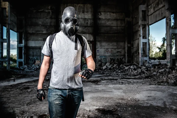 Άντρας με μάσκα αερίου — Φωτογραφία Αρχείου