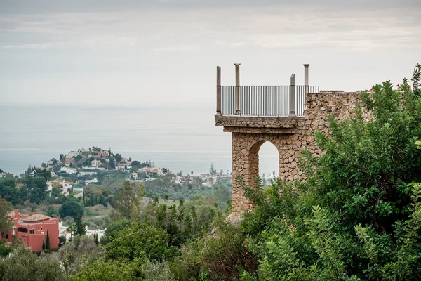 Vue de la terrasse d'observation et de la ville de Benalmadena — Photo