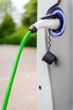 elektrikli araç şarj istasyonu