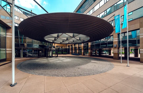 Moderno edificio de oficinas en Eindhoven —  Fotos de Stock