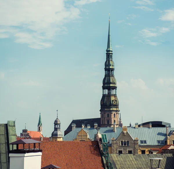 Gamla Riga hustak. Lettland, norra Europa — Stockfoto