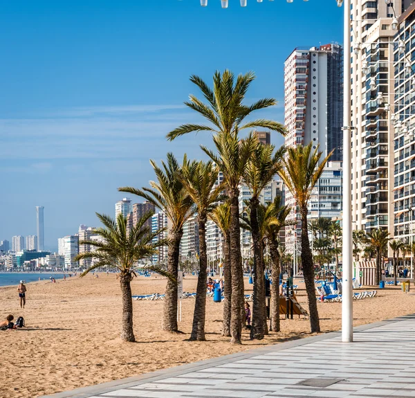 Pláž letoviska Benidorm — Stock fotografie