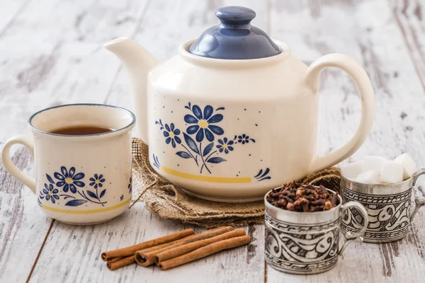 Té y tetera — Foto de Stock