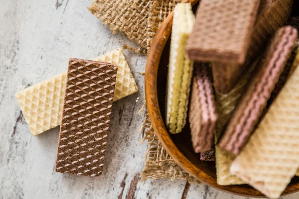 Beyaz ve siyah gofret bisküvi 