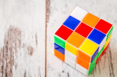 Rubik küp oyuncak