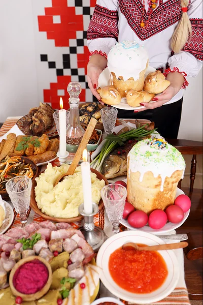 Hagyományos húsvéti ételek — Stock Fotó