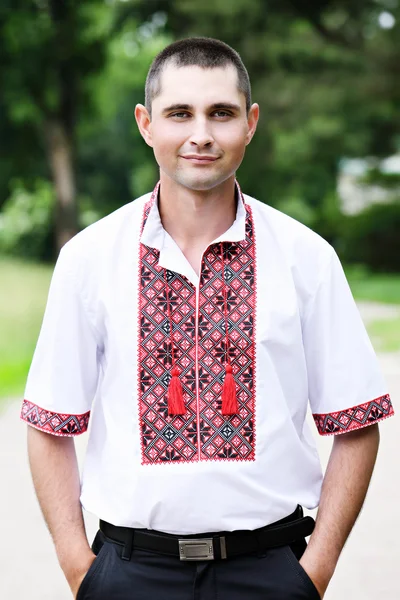 Людина в української вишивки — стокове фото
