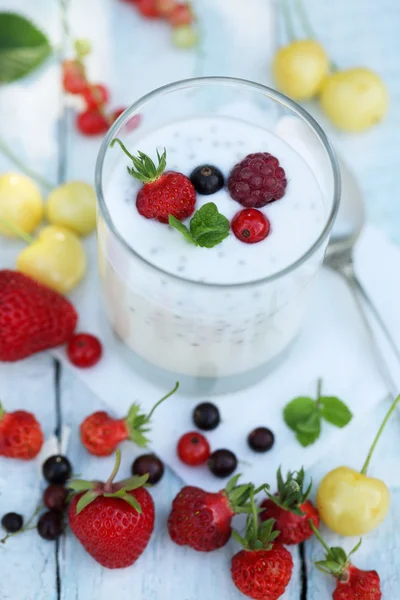 Yogurt with chia seeds — Stock Photo, Image