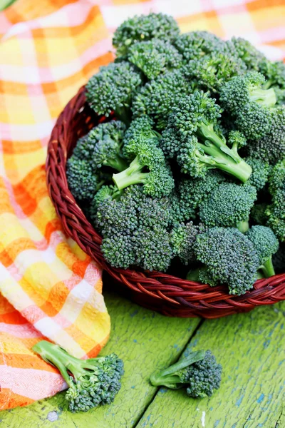 Verse oogst broccoli — Stockfoto