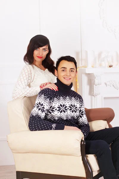 Retrato de una hermosa pareja joven — Foto de Stock