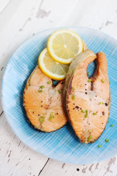 Peixe vermelho assado com especiarias — Fotografia de Stock