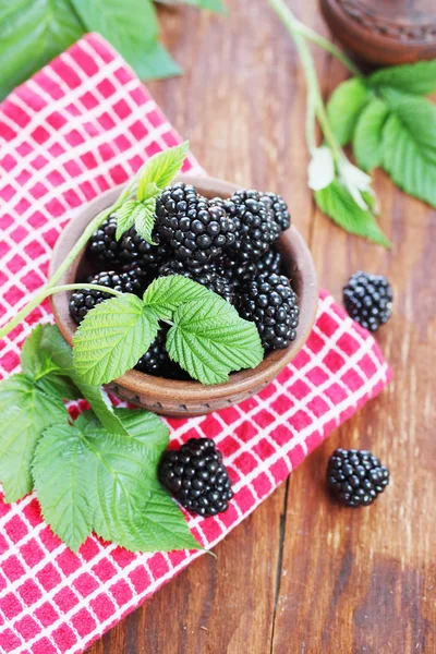 Berry in a ceramic bowl, top view — Stock Photo, Image