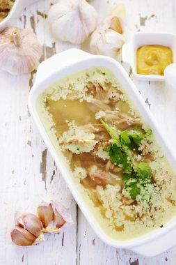 Jöleli domuz sarımsak ile