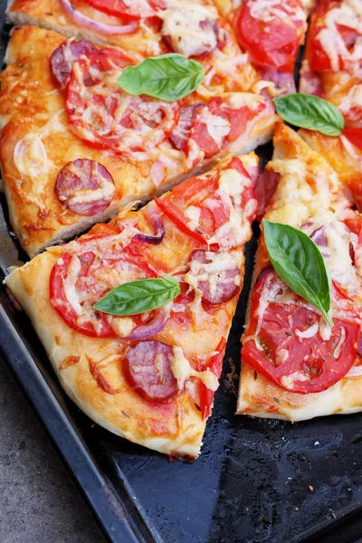 Homemade pizza, close-up — Stock Photo, Image