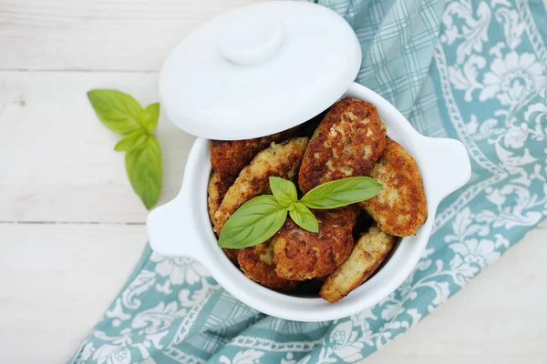 Fish cutlets with basil — Stock Photo, Image