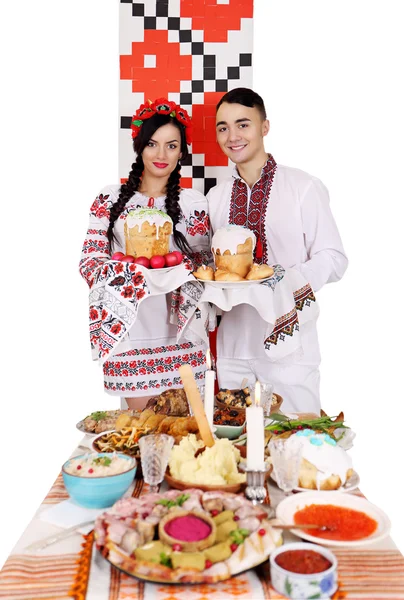 Para trzymają Keksy Wielkanocne — Zdjęcie stockowe