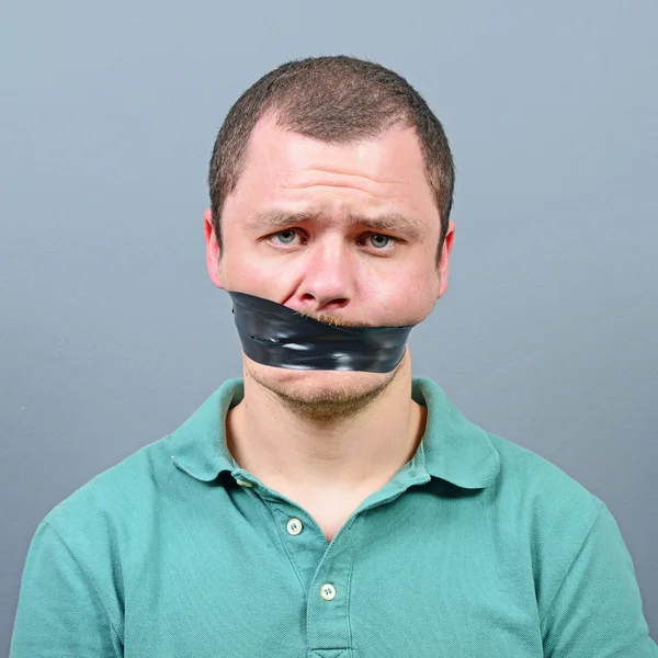 Ağzını kasedi ile kaçırılan adam