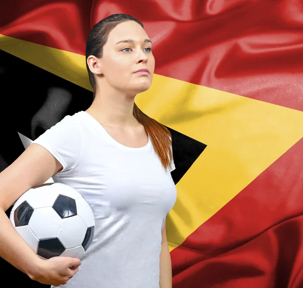 東ティモールの誇りに思って女性フットボールのファン — ストック写真
