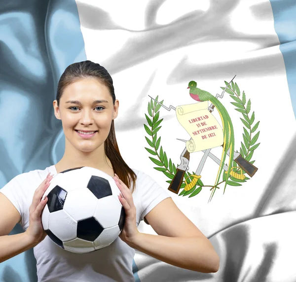 グアテマラの誇りに思って女性フットボールのファン — ストック写真