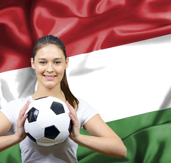 ハンガリーの誇りに思って女性フットボールのファン — ストック写真