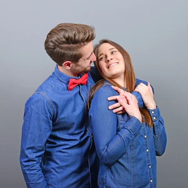 Two young people sharing roamance and hugging — Stock Photo, Image