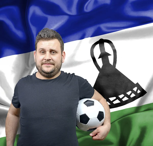 Stolzer Fußballfan von lesotho — Stockfoto