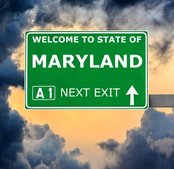 Maryland πινακίδα κατά σαφή μπλε ουρανό — Φωτογραφία Αρχείου
