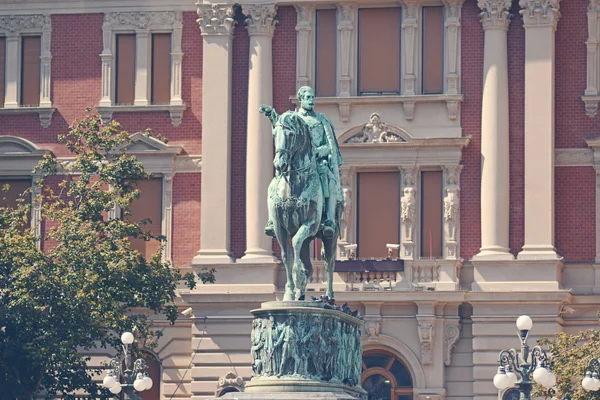 Pomnik księcia mihailo obrenovic Belgrad serbia — Zdjęcie stockowe